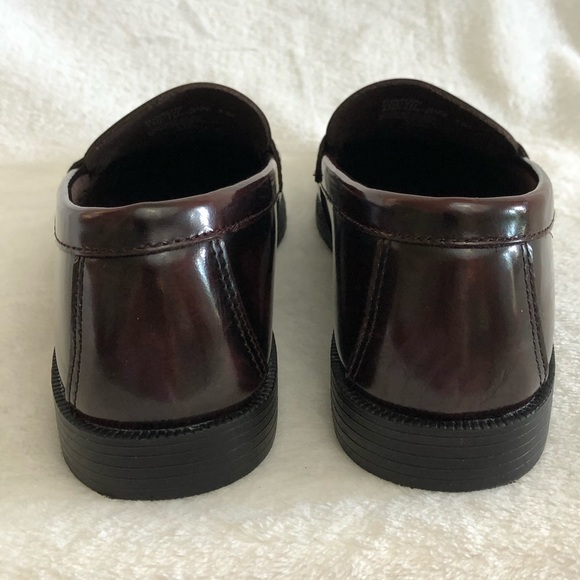 School issue shoes - Picture 8 of 14